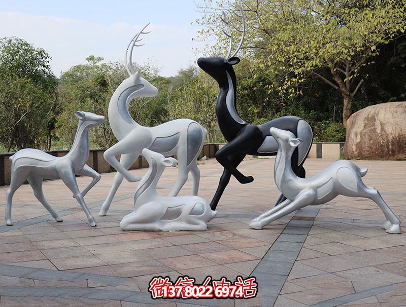 抽象雕塑玻璃钢鹿——玩耍公园的精灵