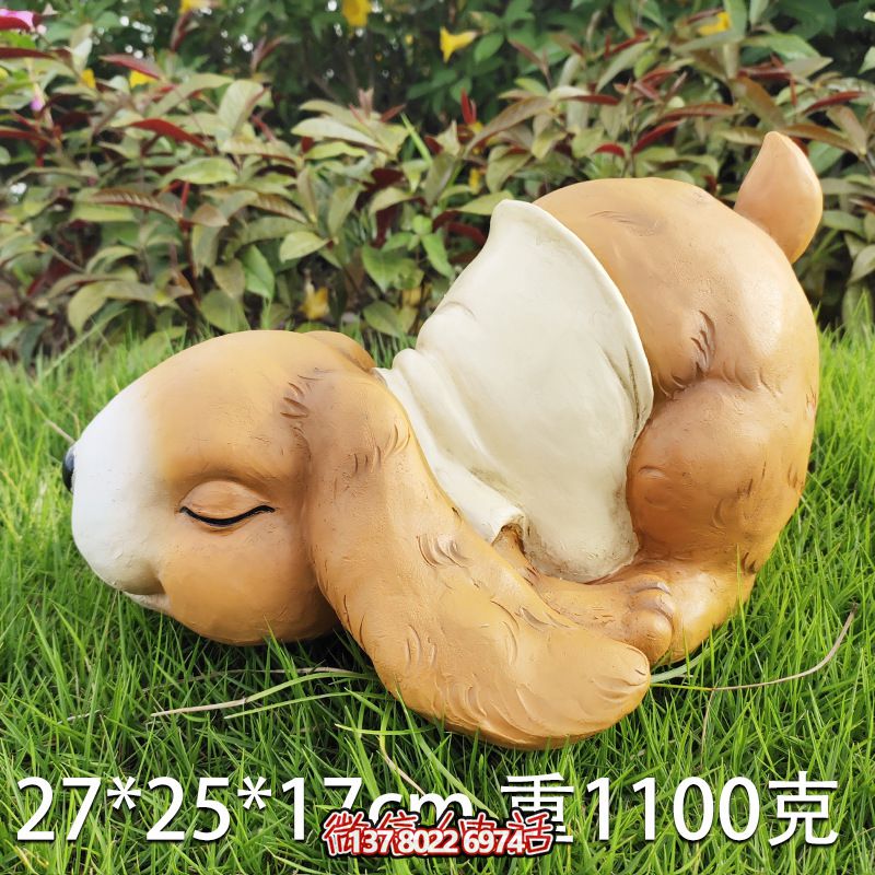 玻璃钢雕塑睡觉兔子——最完美的草坪装饰品