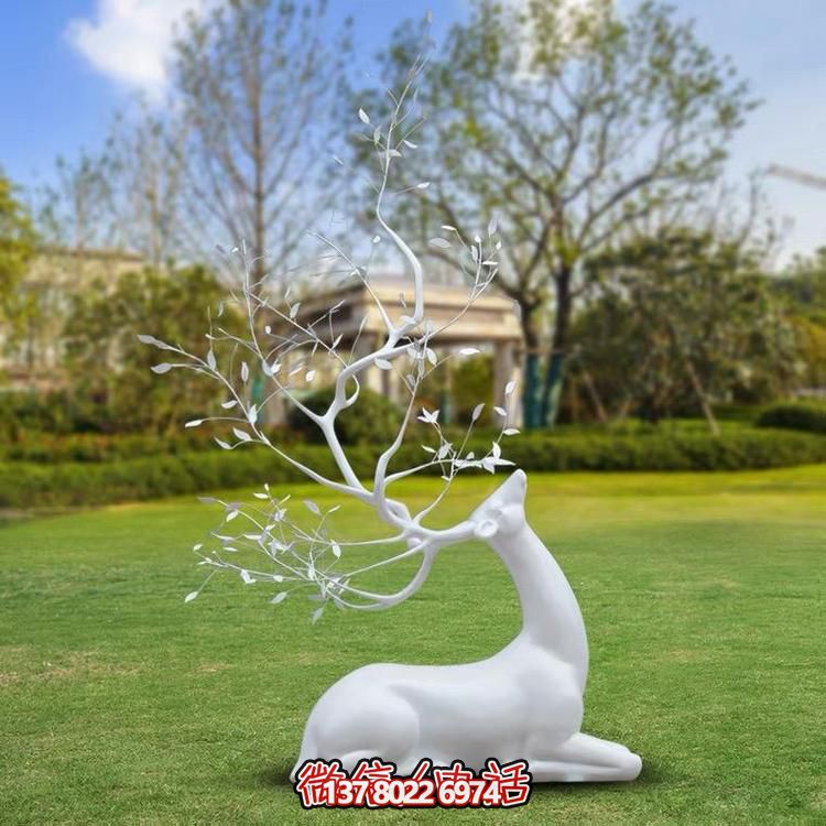 玻璃钢制园林梅花鹿装饰品