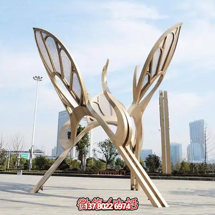 大型不锈钢抽象仙鹤景观雕塑