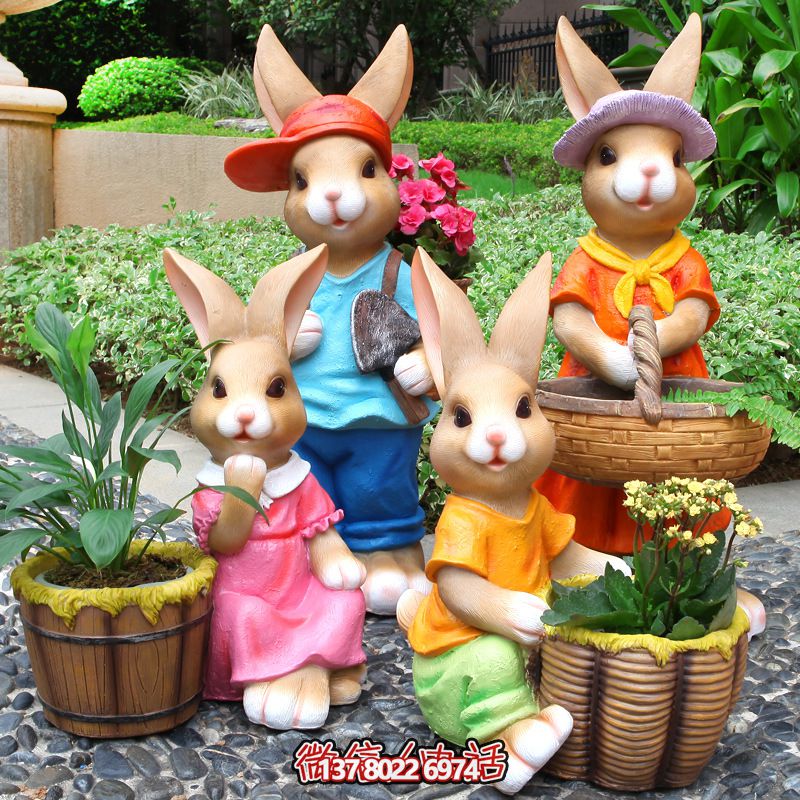 玻璃钢彩绘兔子雕塑，为花园景区增添精彩