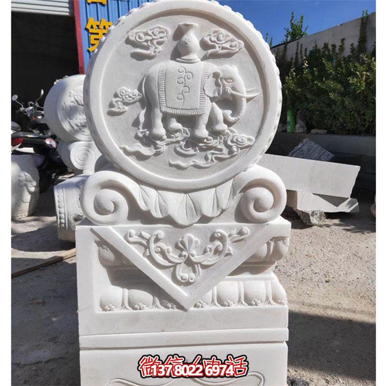 天然石材浮雕太平吉祥抱鼓石，点缀别墅门口