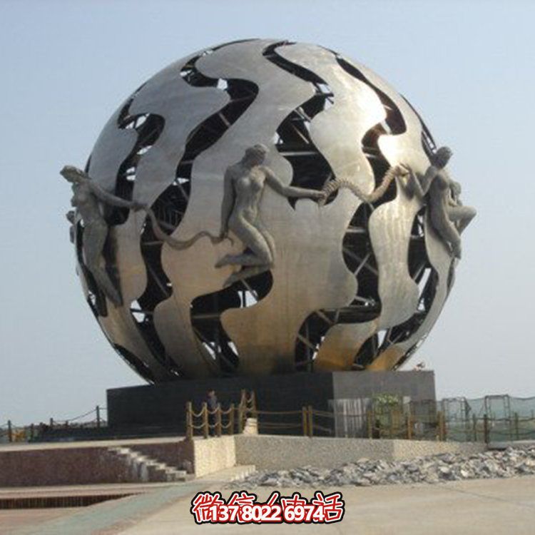 大型不锈钢镂空球雕塑