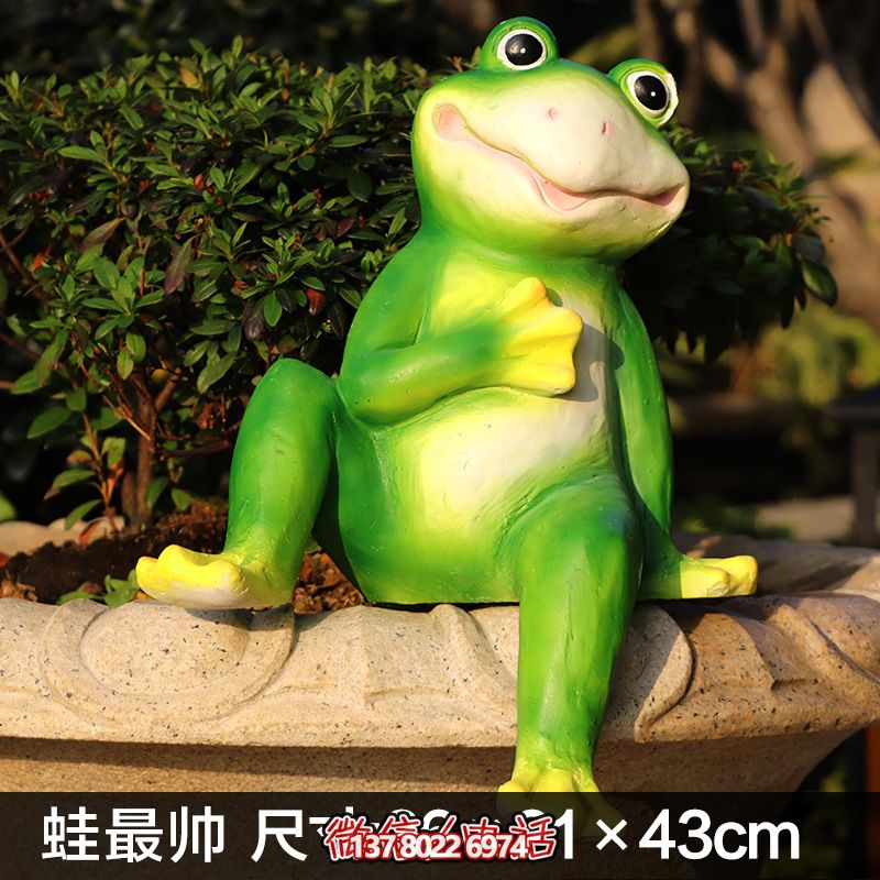 商场装饰彩绘玻璃钢雕塑青蛙