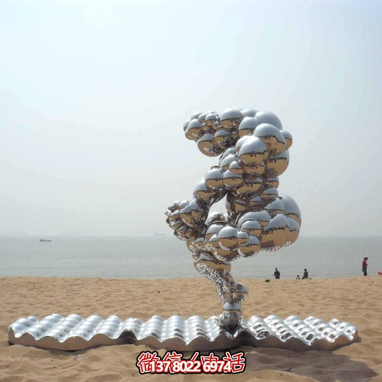 不锈钢镜面户外抽象人物景观装饰品