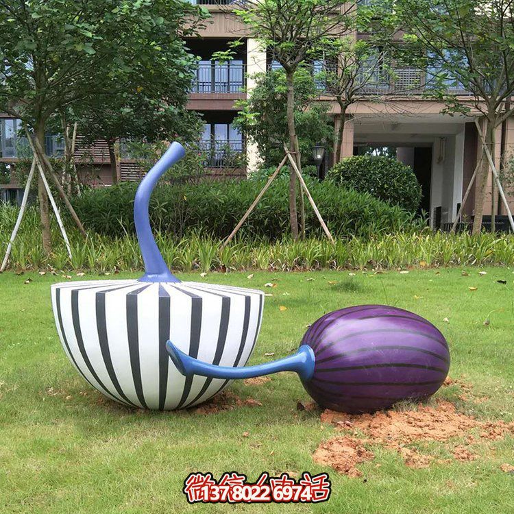 玻璃钢创意雕塑小品——点缀小区园林
