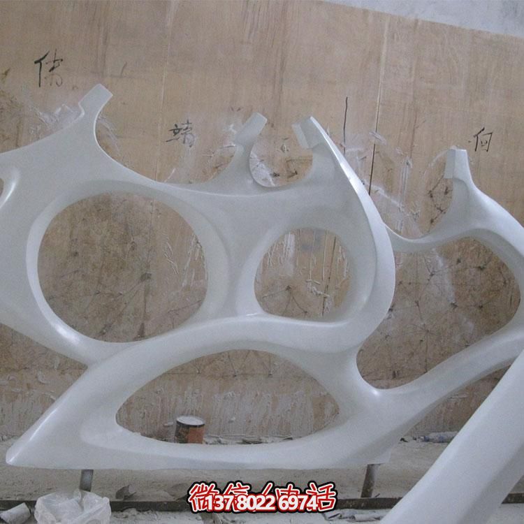 玻璃钢园林抽象人物雕塑