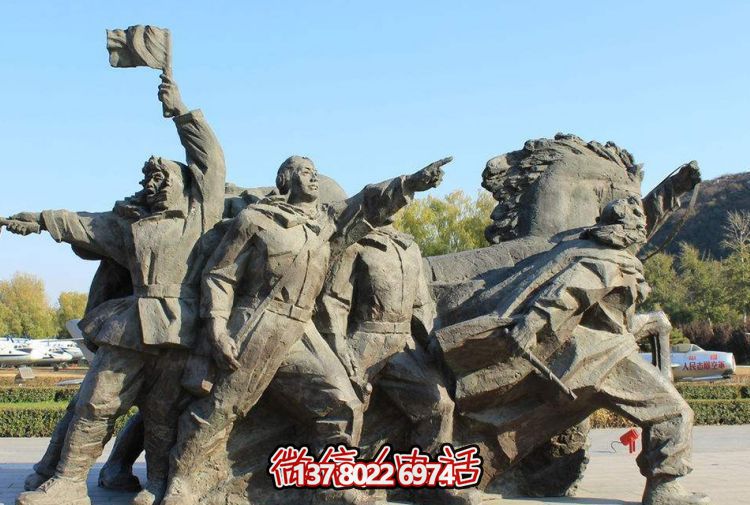 大型石雕景观摆件，为广场增添创意人物气息