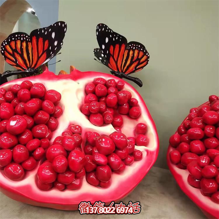 玻璃钢彩色喷绘水果雕塑，把美放入商场