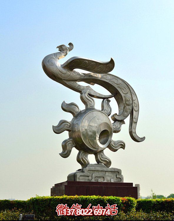 定制玻璃钢孔雀仿铜雕塑，点缀你的家园