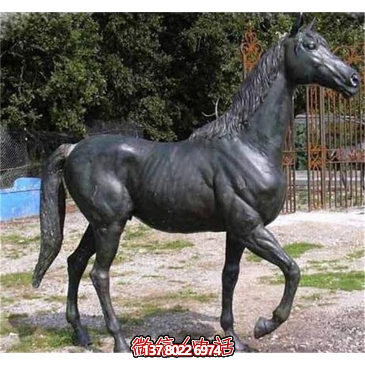 玻璃钢仿铜马雕塑，为园林广场增添独特魅力