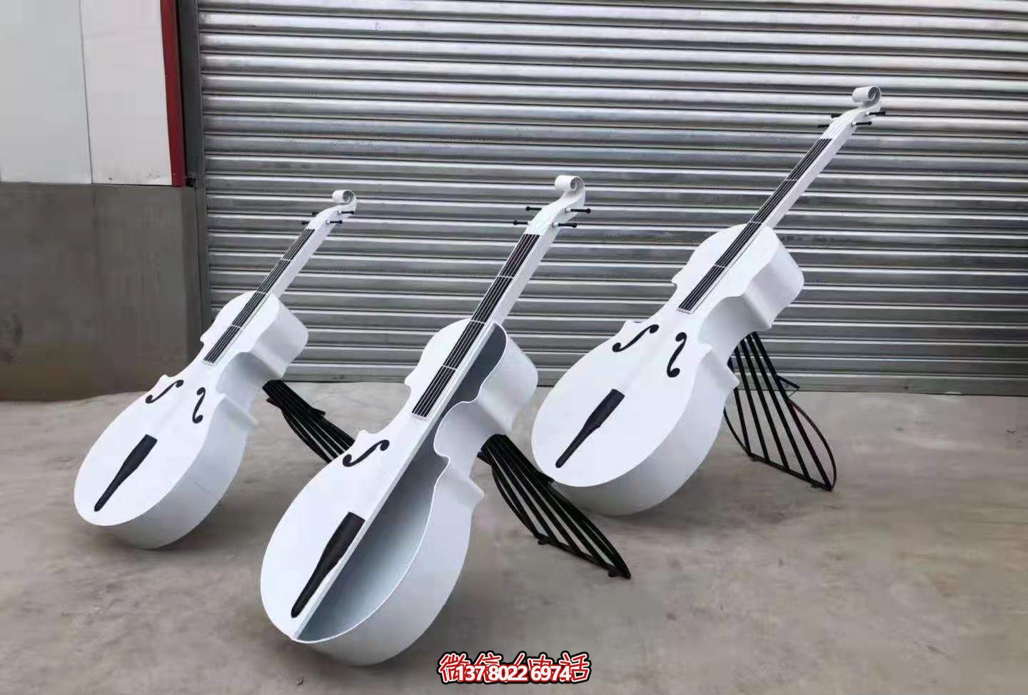 玻璃钢雕刻大厦室内装饰白色大提琴装饰品