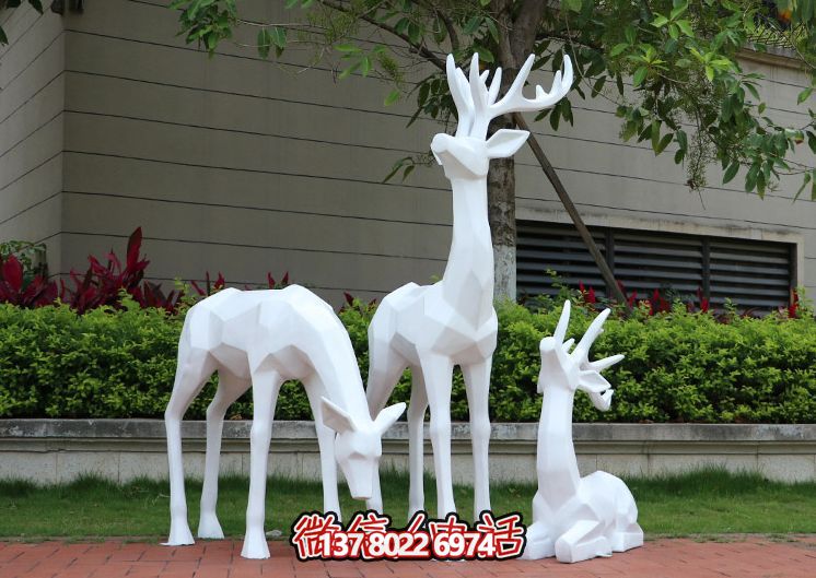 玻璃钢鹿造型几何抽象切面广场绿地摆放装饰品