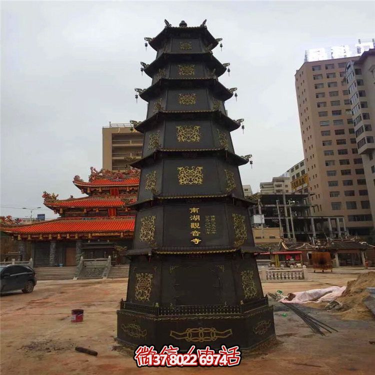 多层铸铁浮雕佛塔