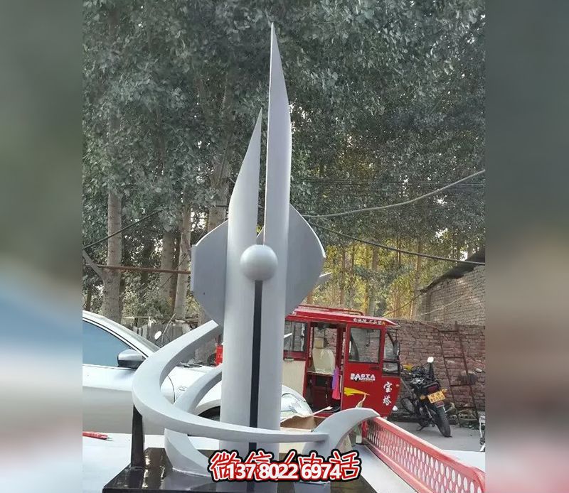 公园创意玻璃钢火箭雕塑