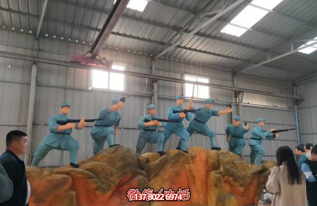 玻璃钢抗战英雄仿真雕塑景观装置