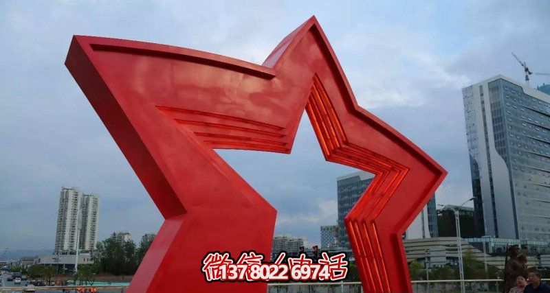 不锈钢雕塑拱门，点缀景观广场