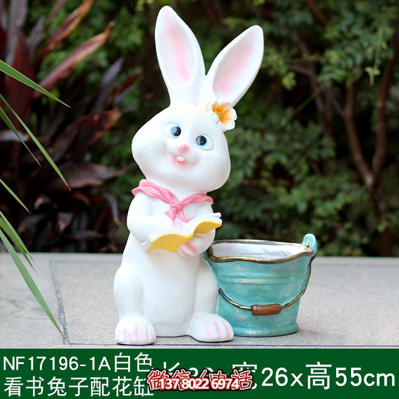 玻璃钢兔子雕塑，为公园增色