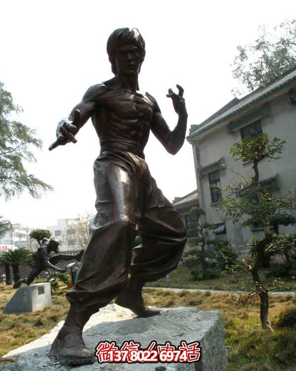 仿铜雕李小龙功夫玻璃钢影院创意雕塑