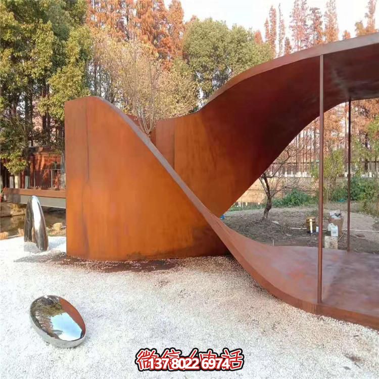 创意旧不锈钢公园景观摆件