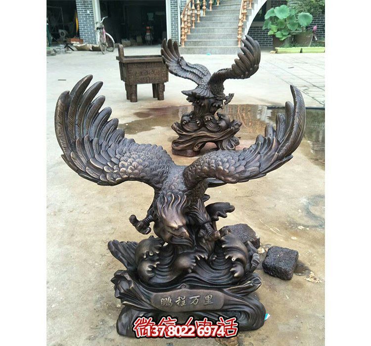 程鹏万里玻璃钢老鹰雕塑——精致筑梦之作