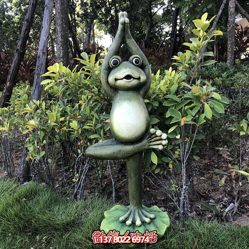 艺术之旅以树脂彩绘、瑜伽练习和雕塑装置为灵感的公园探索