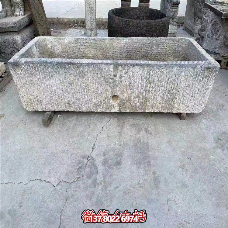 经典石槽景观装饰，营造自然和谐的室外空间