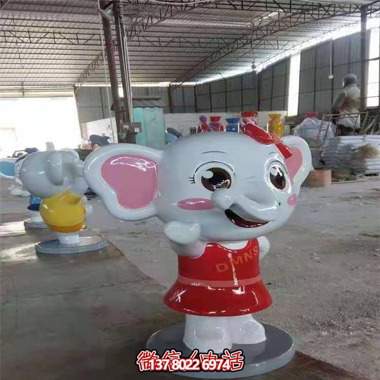 服务精良的玻璃钢大象雕塑景观