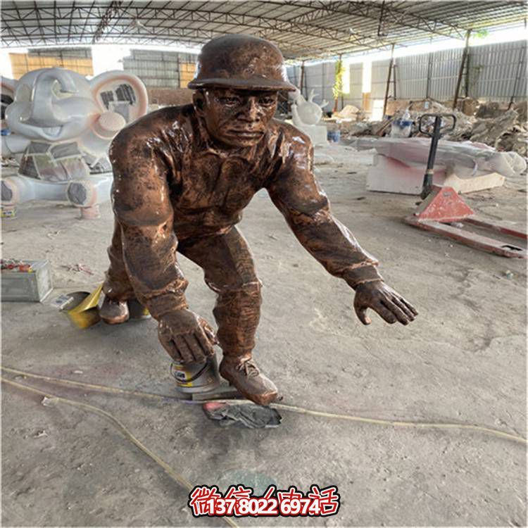 仿铜材质玻璃钢户外景区人物景观雕塑