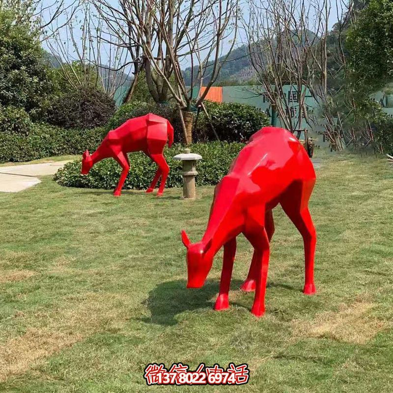 玻璃钢梅花鹿雕塑装饰品，红色景观装饰