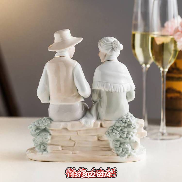 玻璃钢雕塑人物装饰，为室内卧室带来美好氛围