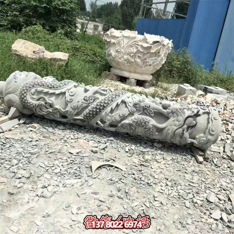 传统工艺精品青石龙柱浮雕