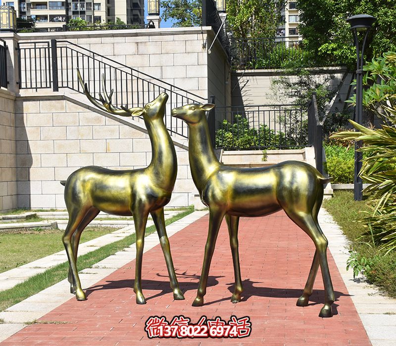 精美的不锈钢仿铜鹿雕塑