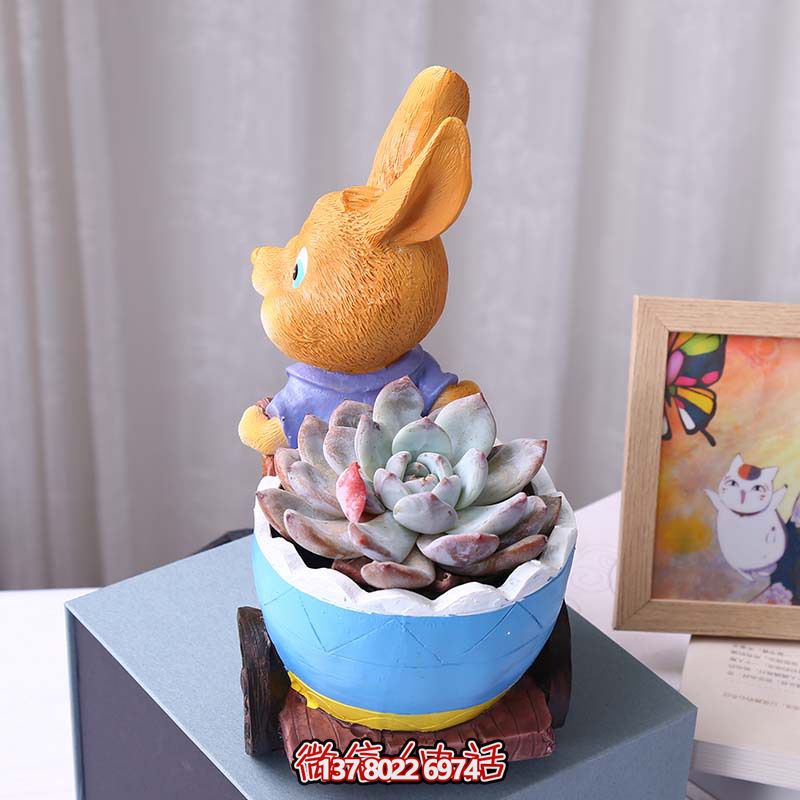 玻璃钢兔子雕塑拉花盆，让客厅摆件变得更有格调