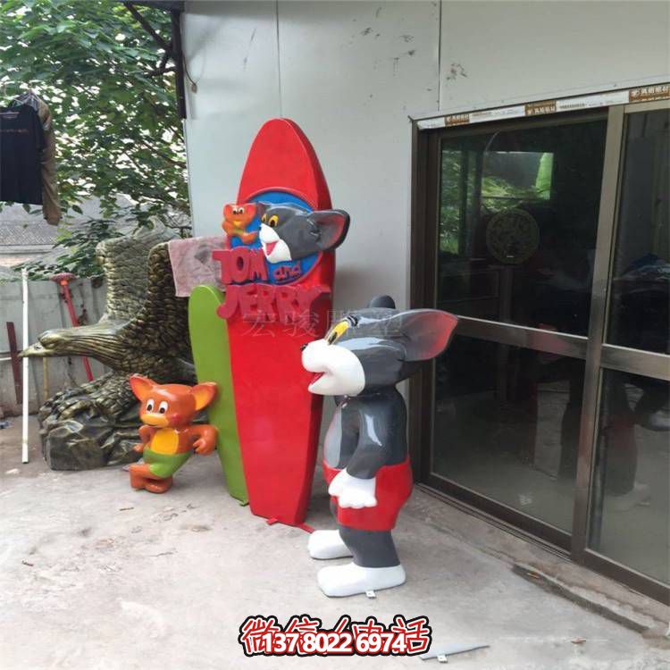 玻璃钢彩绘卡通猫和老鼠雕塑