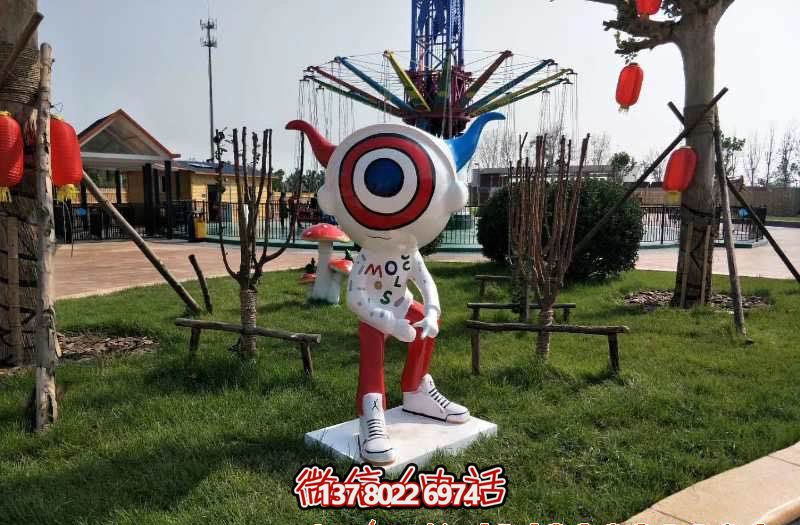 昂公寓玻璃钢卡通机器人雕塑