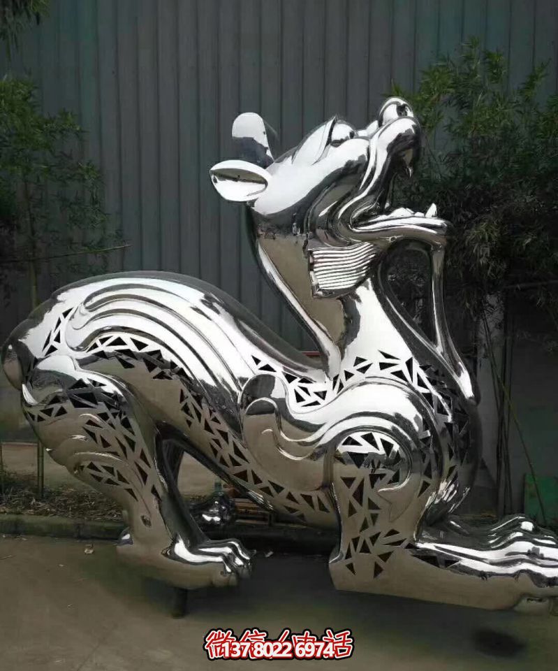 麒麟雕塑镜面不锈钢的抽象之美
