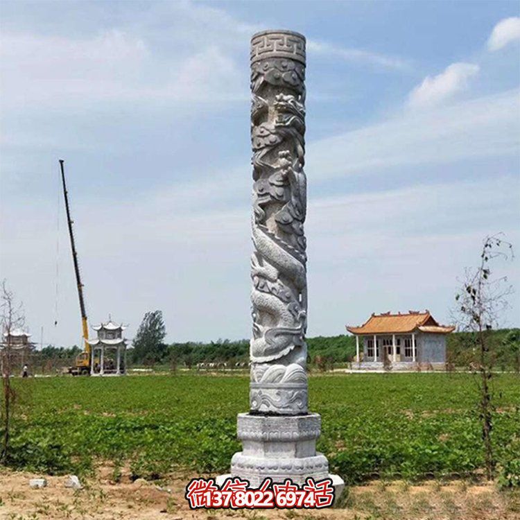 青石主题文化广场——宏碑金龙柱石雕祠堂