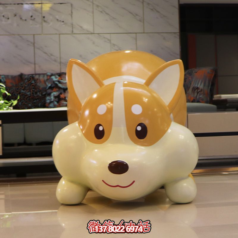 新推出的可爱卡通玻璃钢着狗雕塑游乐园，给你一个全新的游乐体验！
