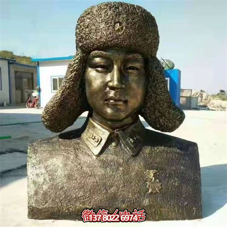 黄铜铸造雷锋半身胸像雕塑