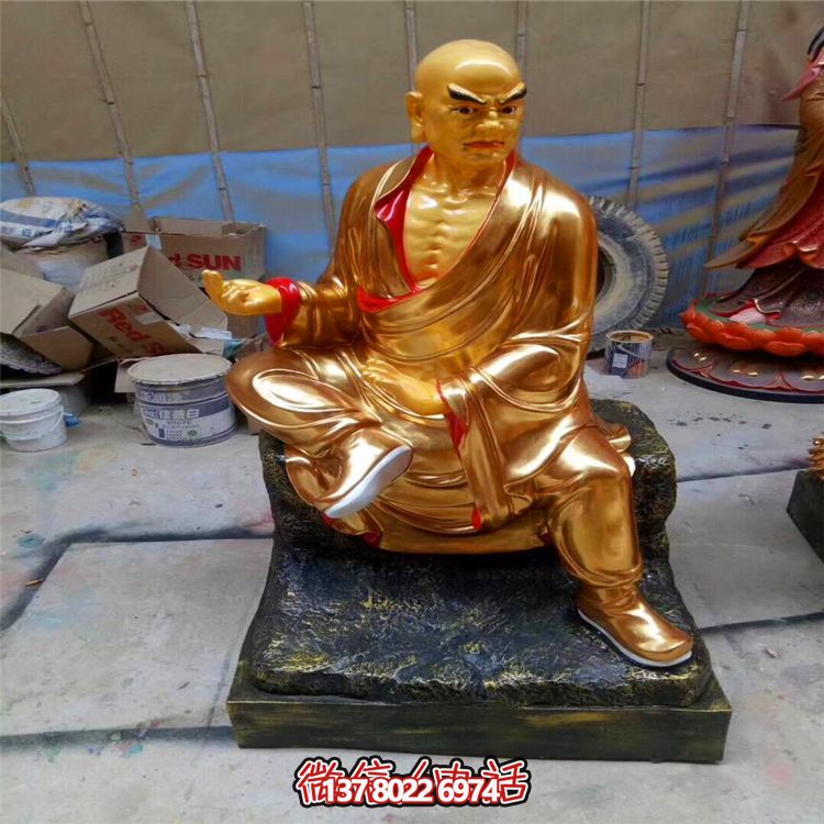 喷金烤漆菩萨雕塑，拥有古老神秘的十八罗汉美学
