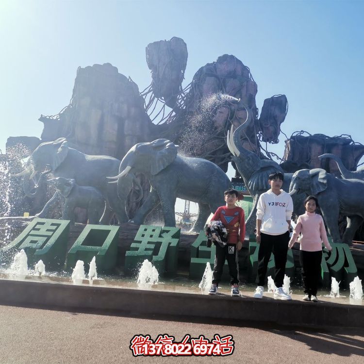 美丽的户外玻璃钢雕塑，引领景观主题