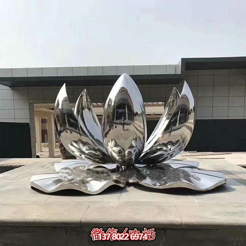大型不锈钢莲花雕塑，镜面反射景观