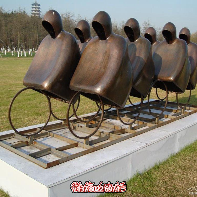 玻璃钢仿铜户外骑自行车雕塑