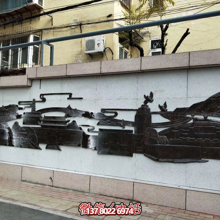 玻璃钢仿铜牛背儿童景观雕塑