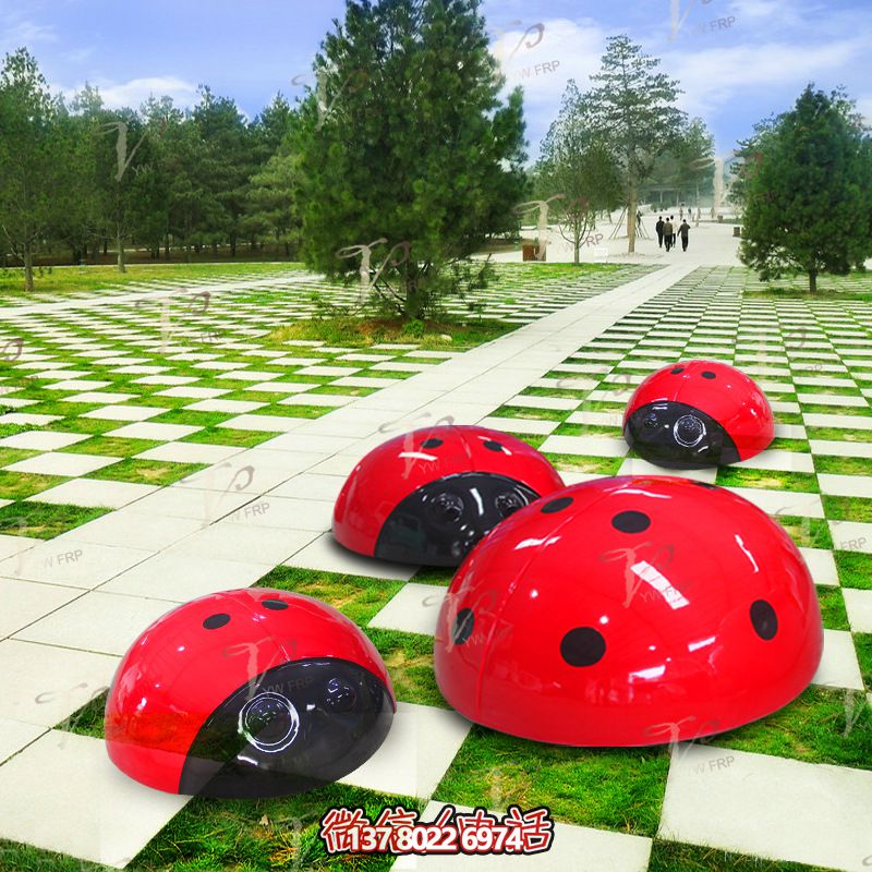 玻璃钢彩绘瓢虫雕塑