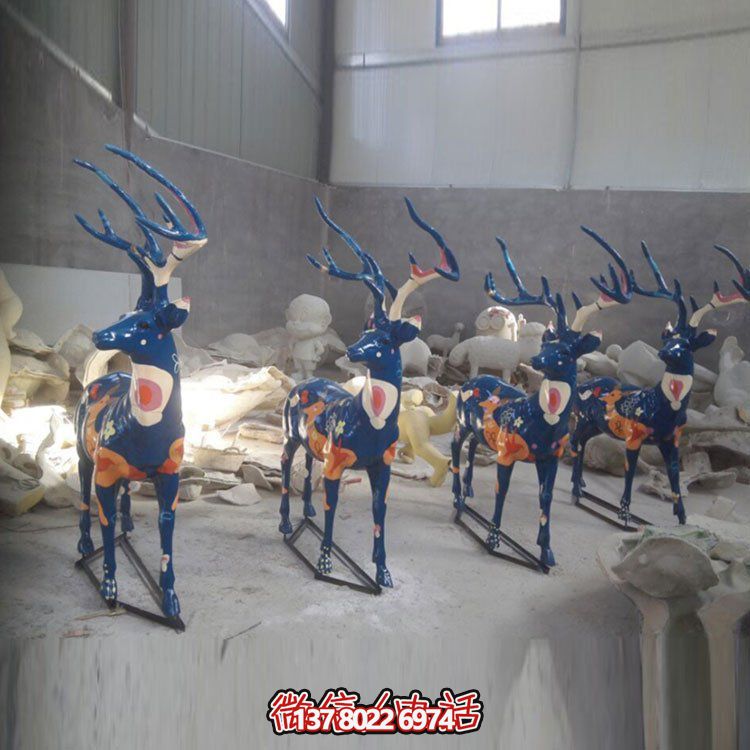 玻璃钢梅花鹿彩绘摆件，把园林景观装点出梦幻色彩