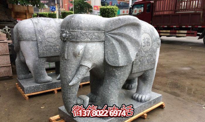 精美大理石雕塑艺术品，惊艳展现大象的宏伟气势