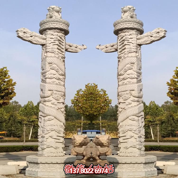 精美大理石手工雕刻龙纹华表雕塑，点缀广场美景