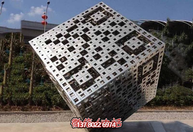 不锈钢网格魔方雕塑
